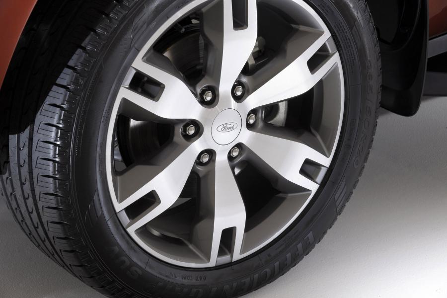  Ford Everest 2014 года  (фото 15 из 50)